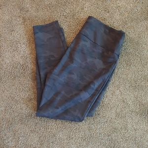 Nicole Miller New York awesome black/grey camo leggings/pants